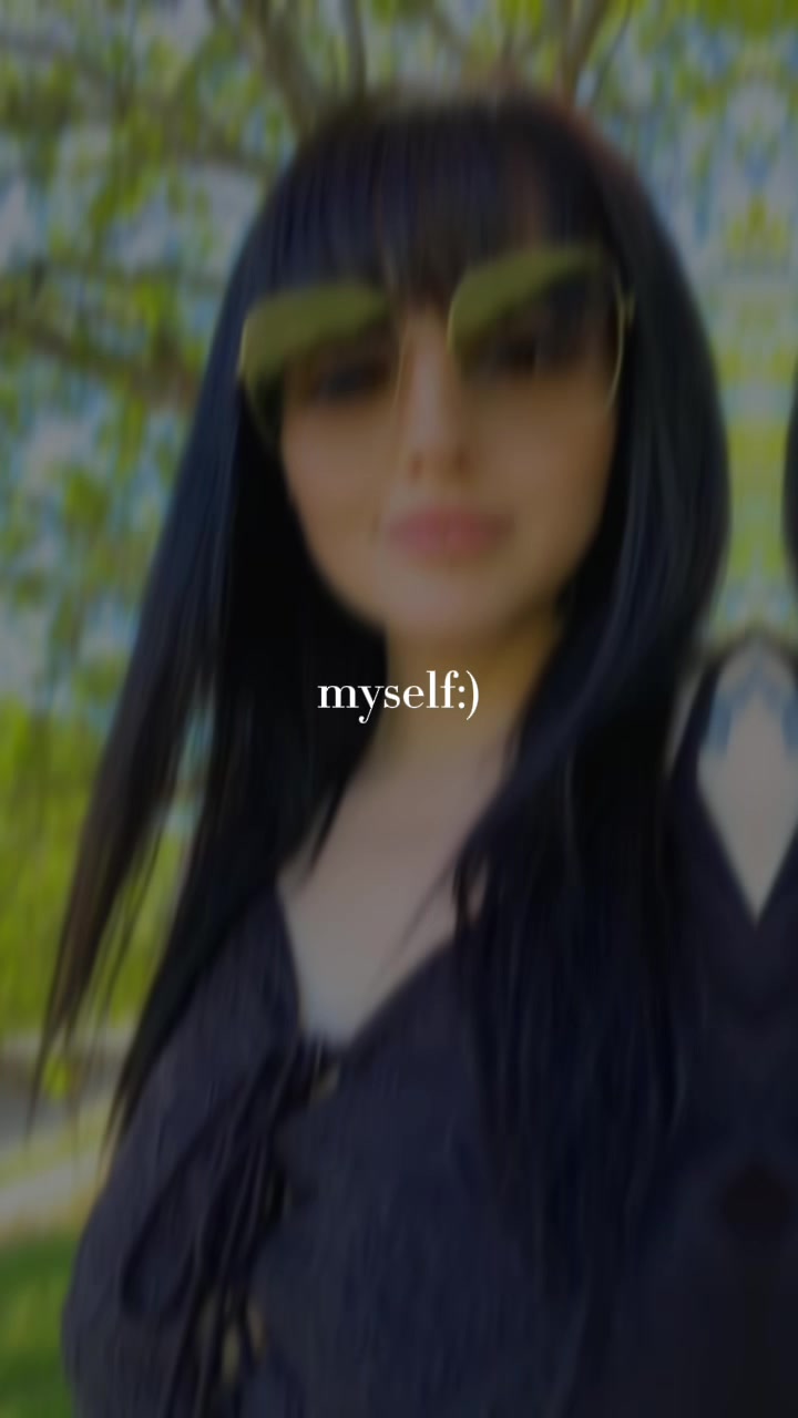 @𝒞𝓇𝓎𝓈𝓉𝒶𝓁 🖤