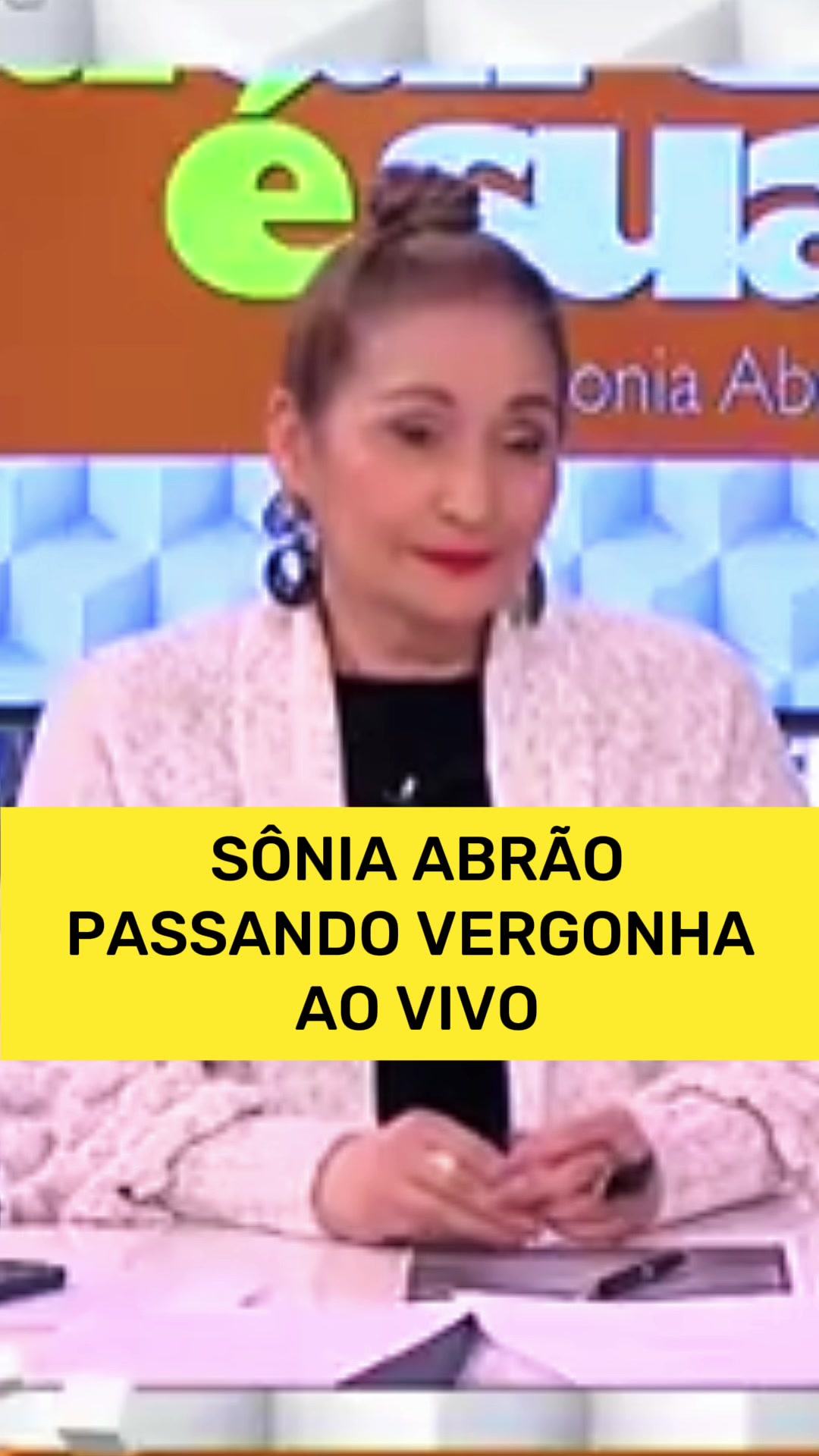 @CURIOSAMENTE FAMOSOS
