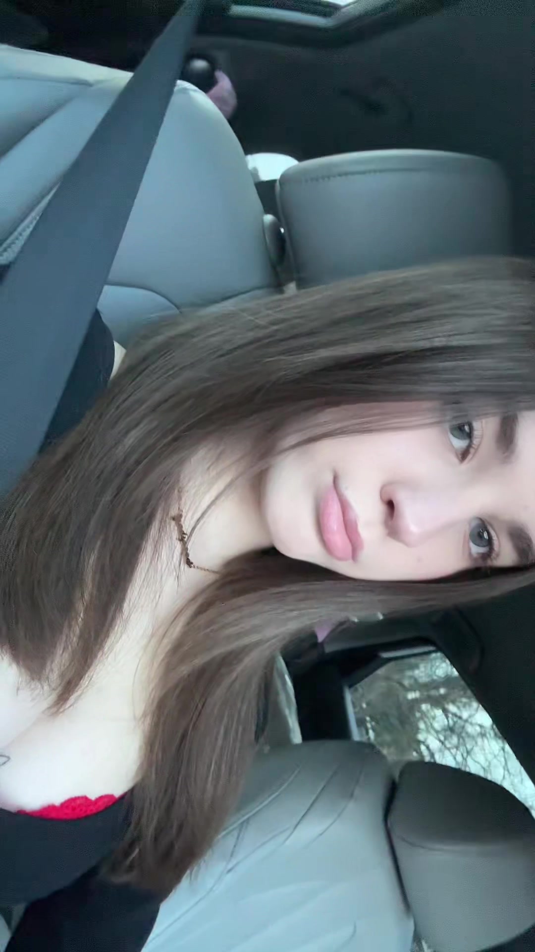 @karolina