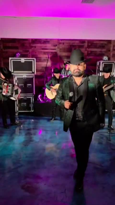 @Los Grandes De Tijuana