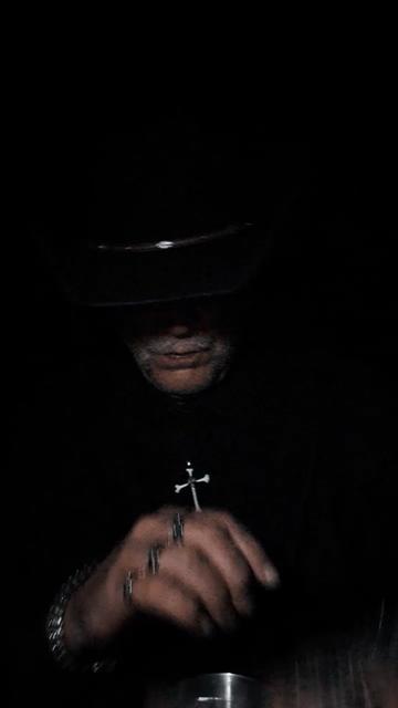 @THE MAN IN THE DARK๐๐๐๐