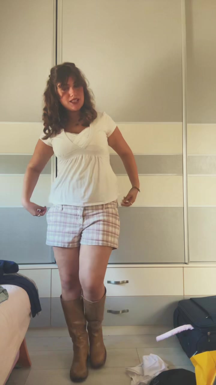 @Angelmoriya౨ৎ