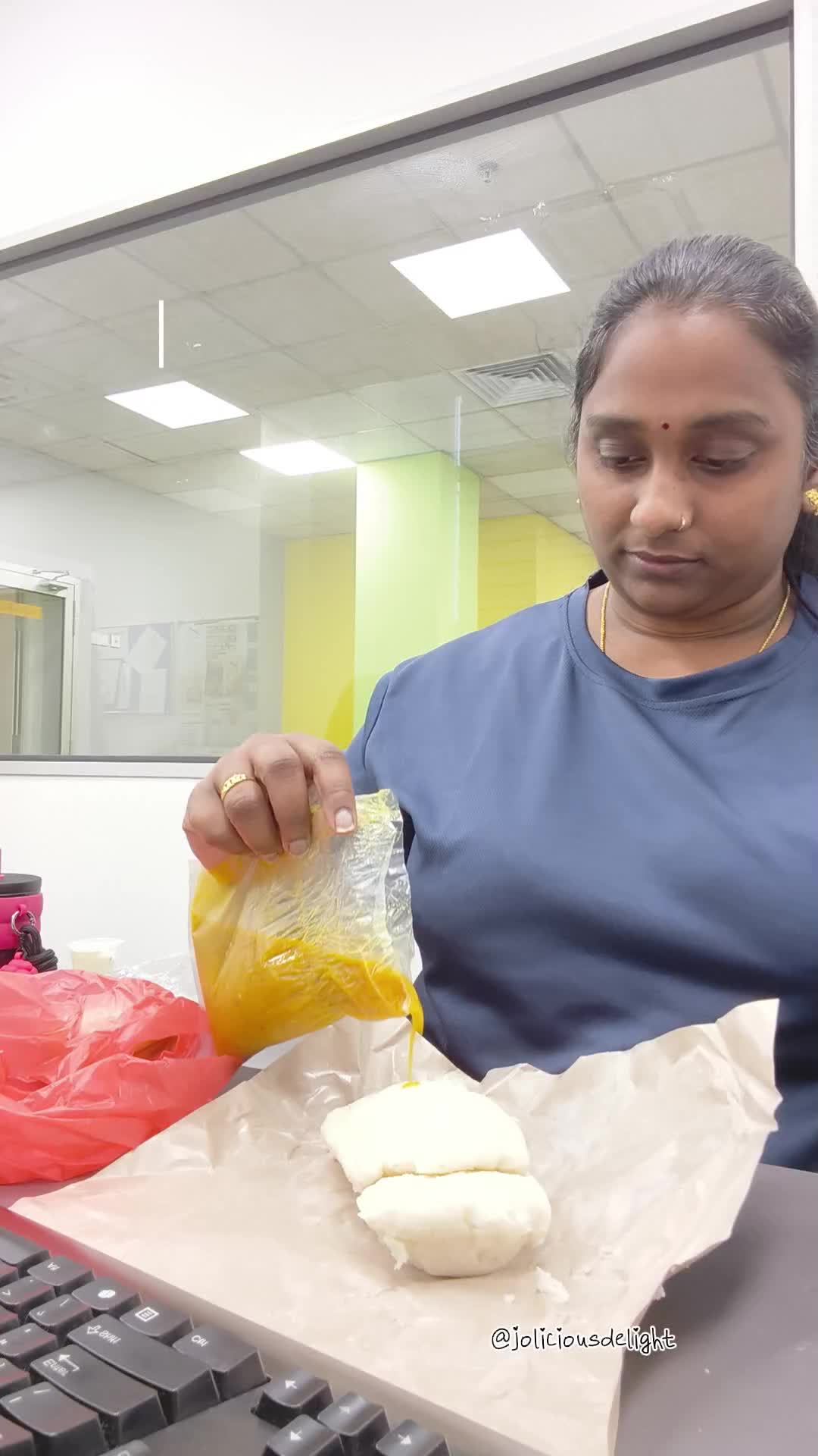 @வனித்தமலர் முருகன்
