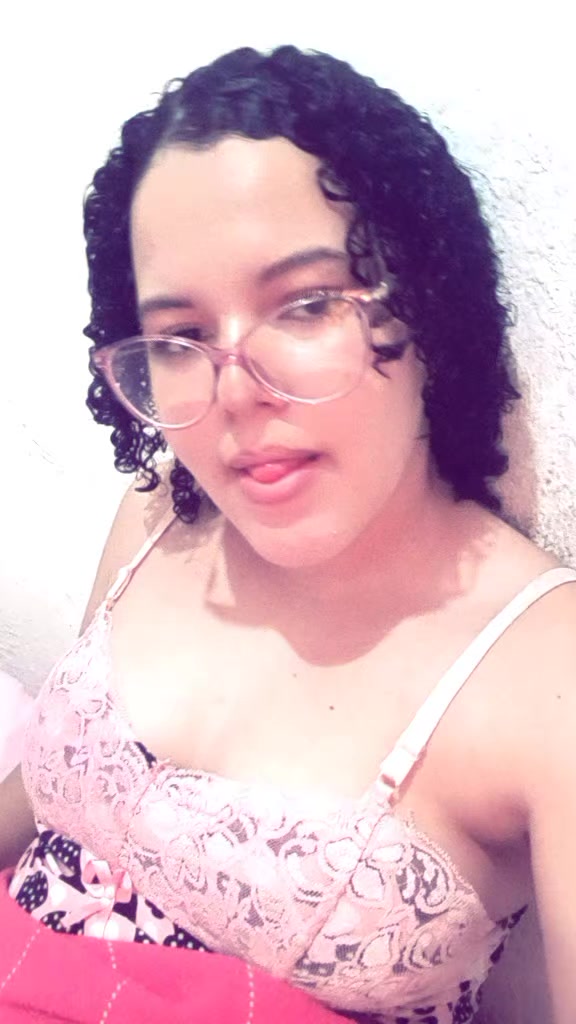 @Emilly Maria