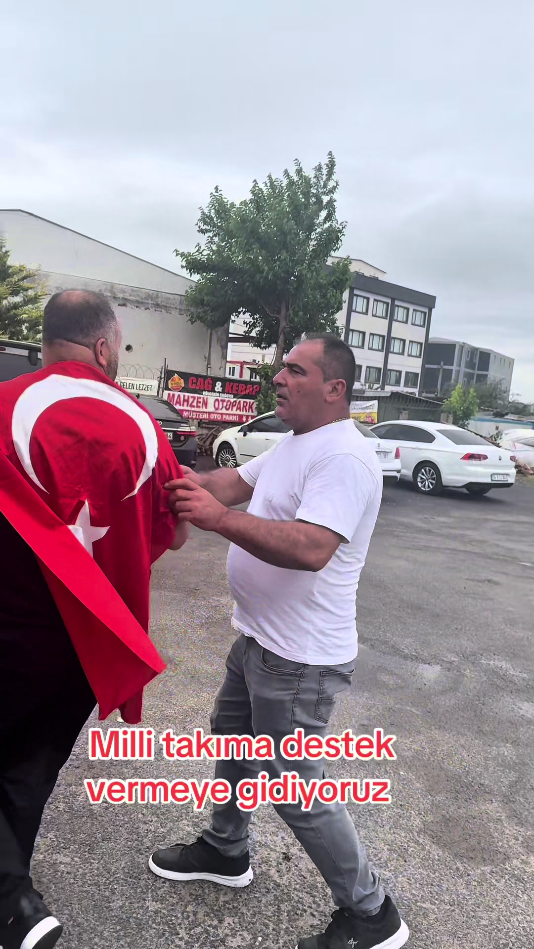 @MAHZEN CAĞ KEBAP