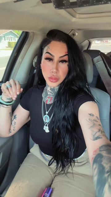 @TattedCELLY💕