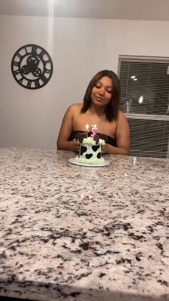 @Mama Kya<3