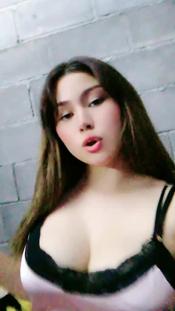 @Ane_:3