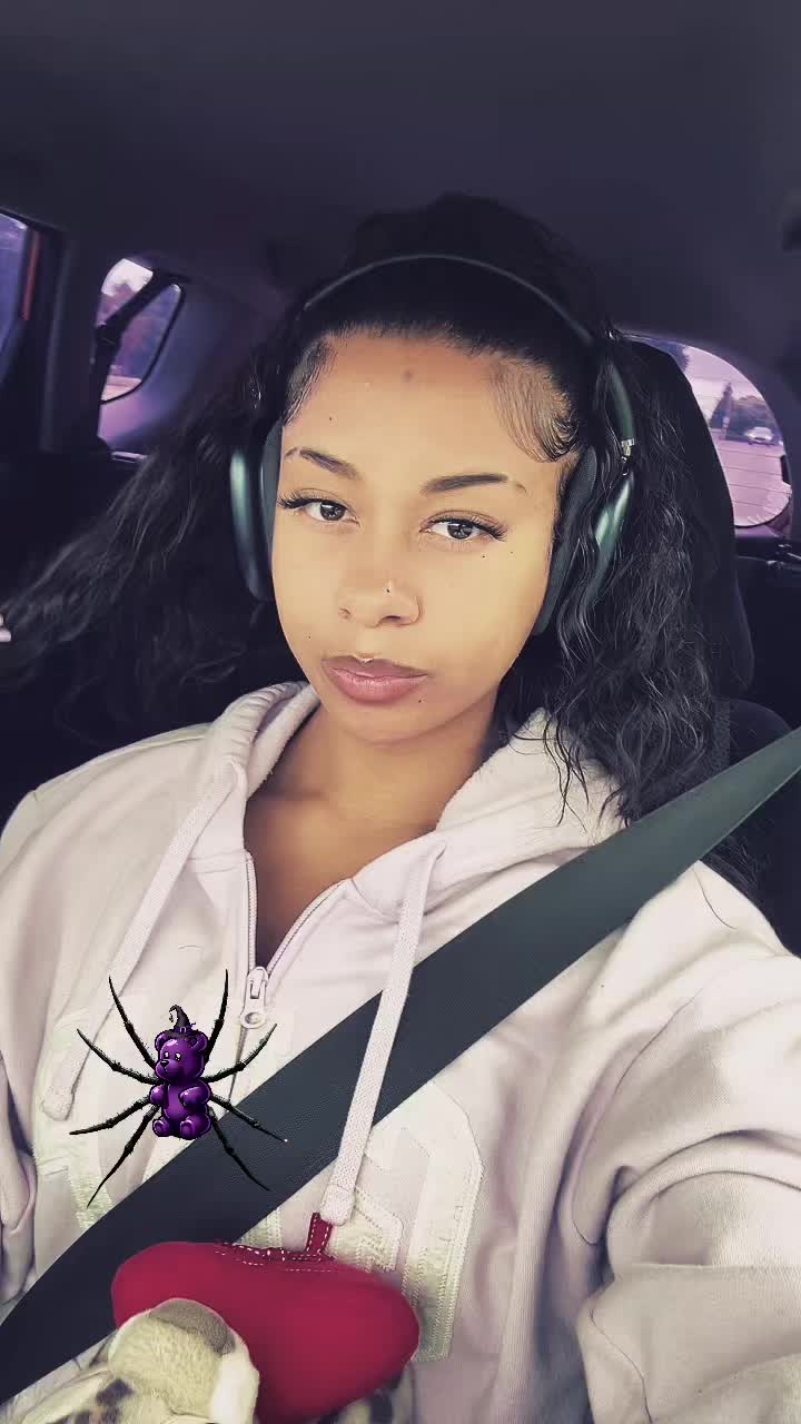 @👾