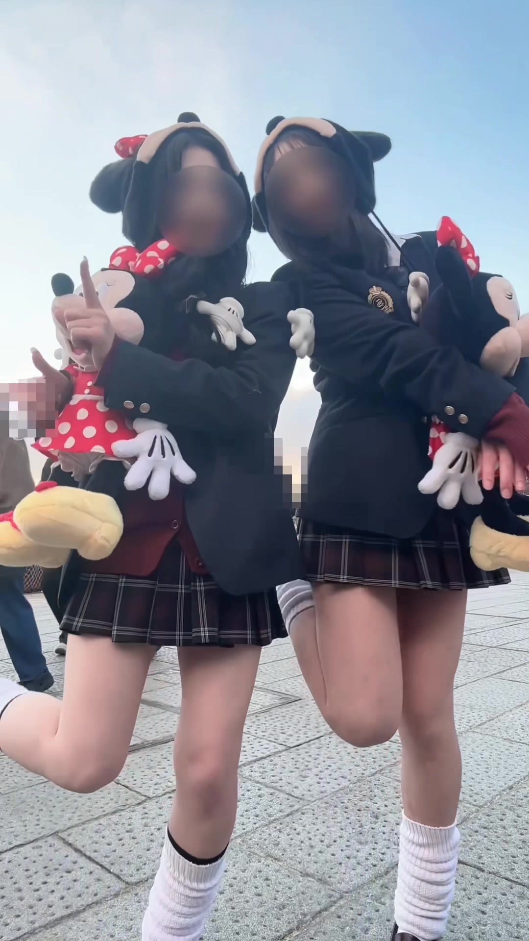 @ひとみ