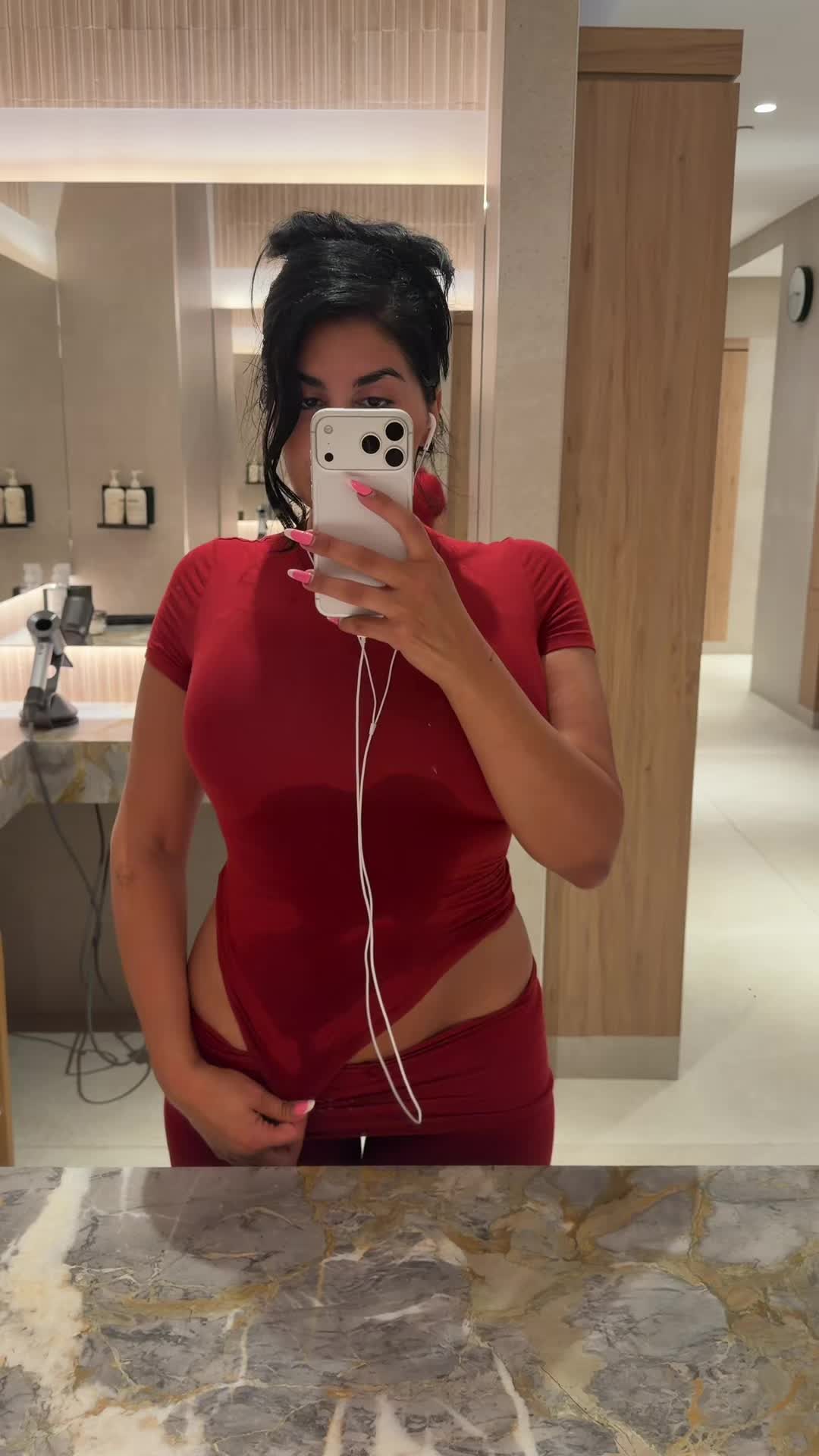 @adrianasahar