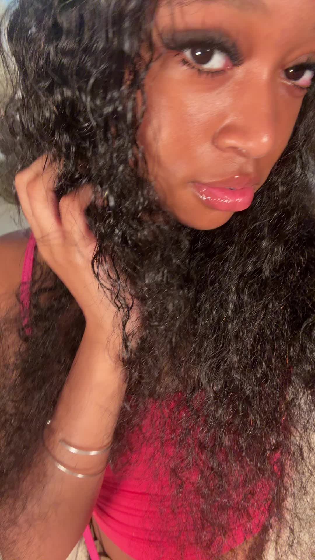 @notfnleya