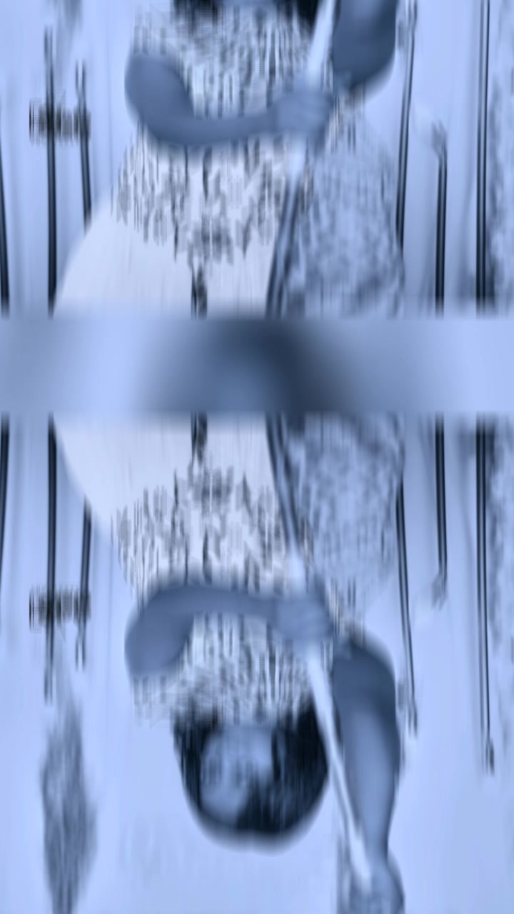 @Tg