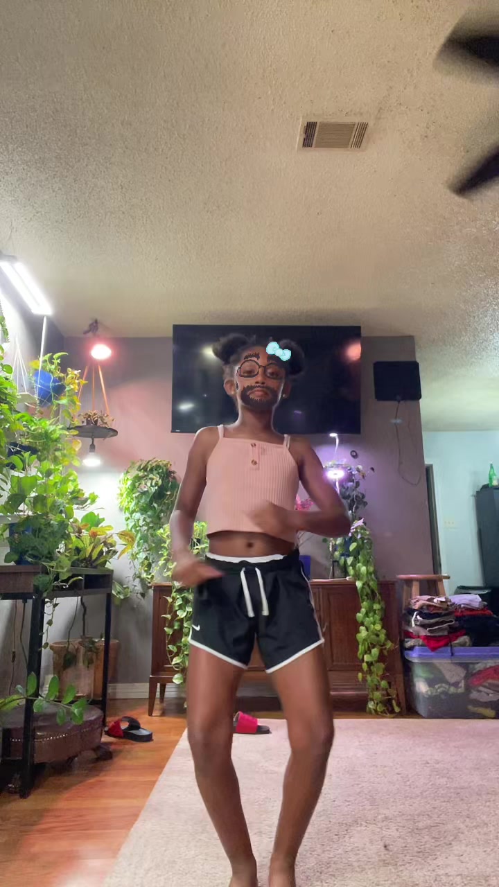 @Sum.pretty weirdo 🫧🧚&zwj;♂️
