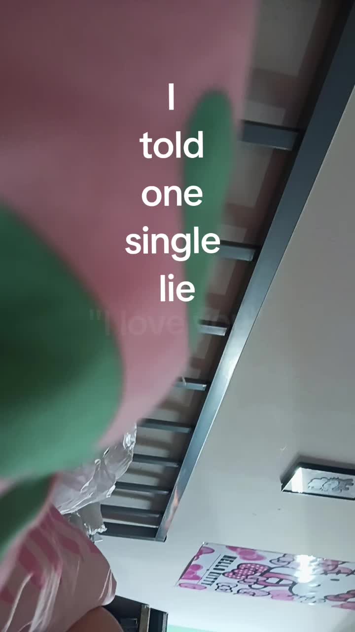 @`°-~☆~-°`