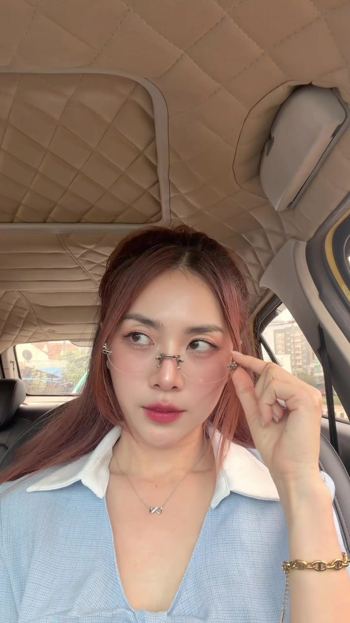 @เพื่อนเรียก“ฟาง”