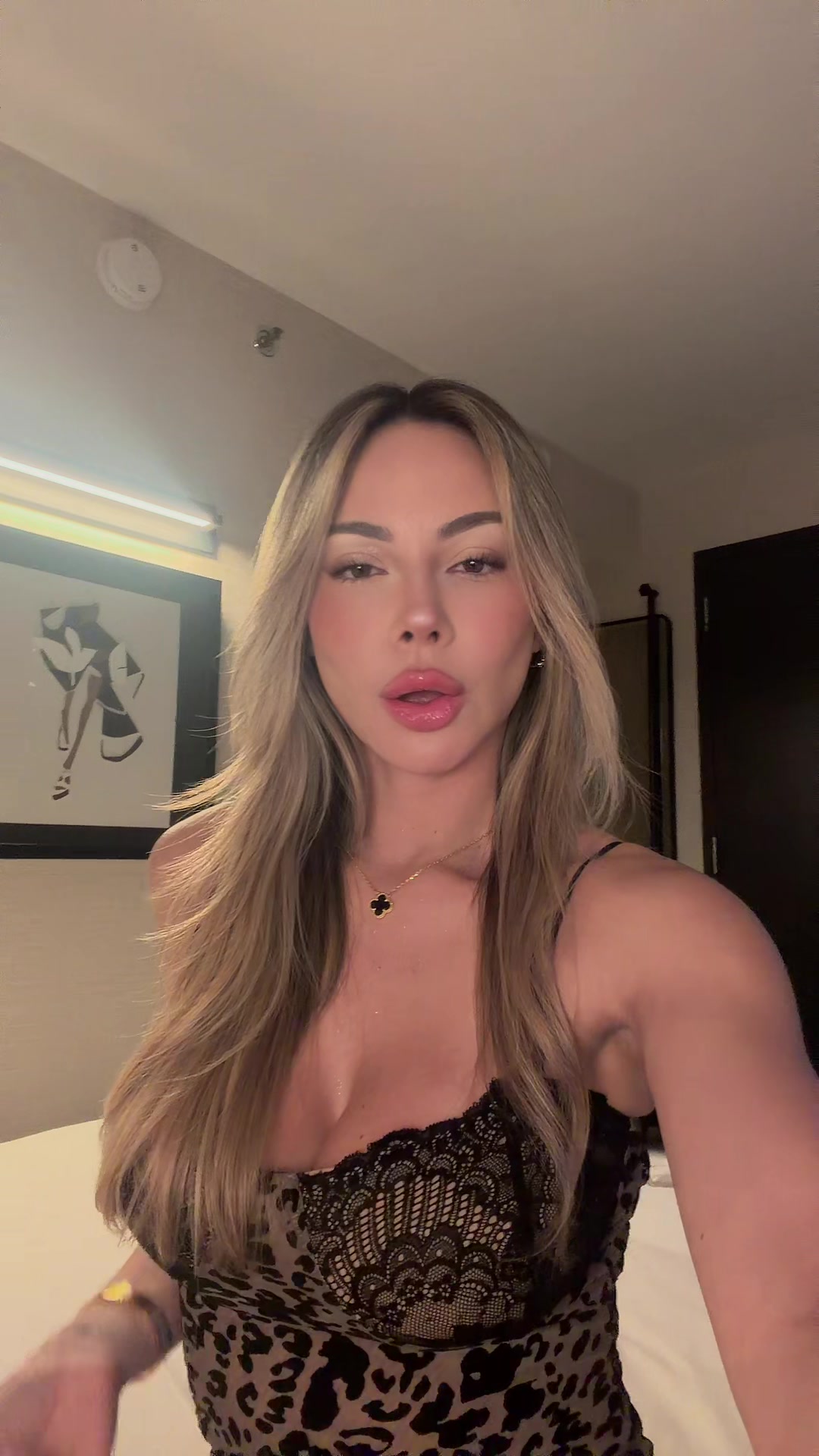@Laura Valero