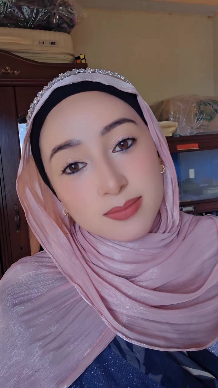 @Salina Miya
