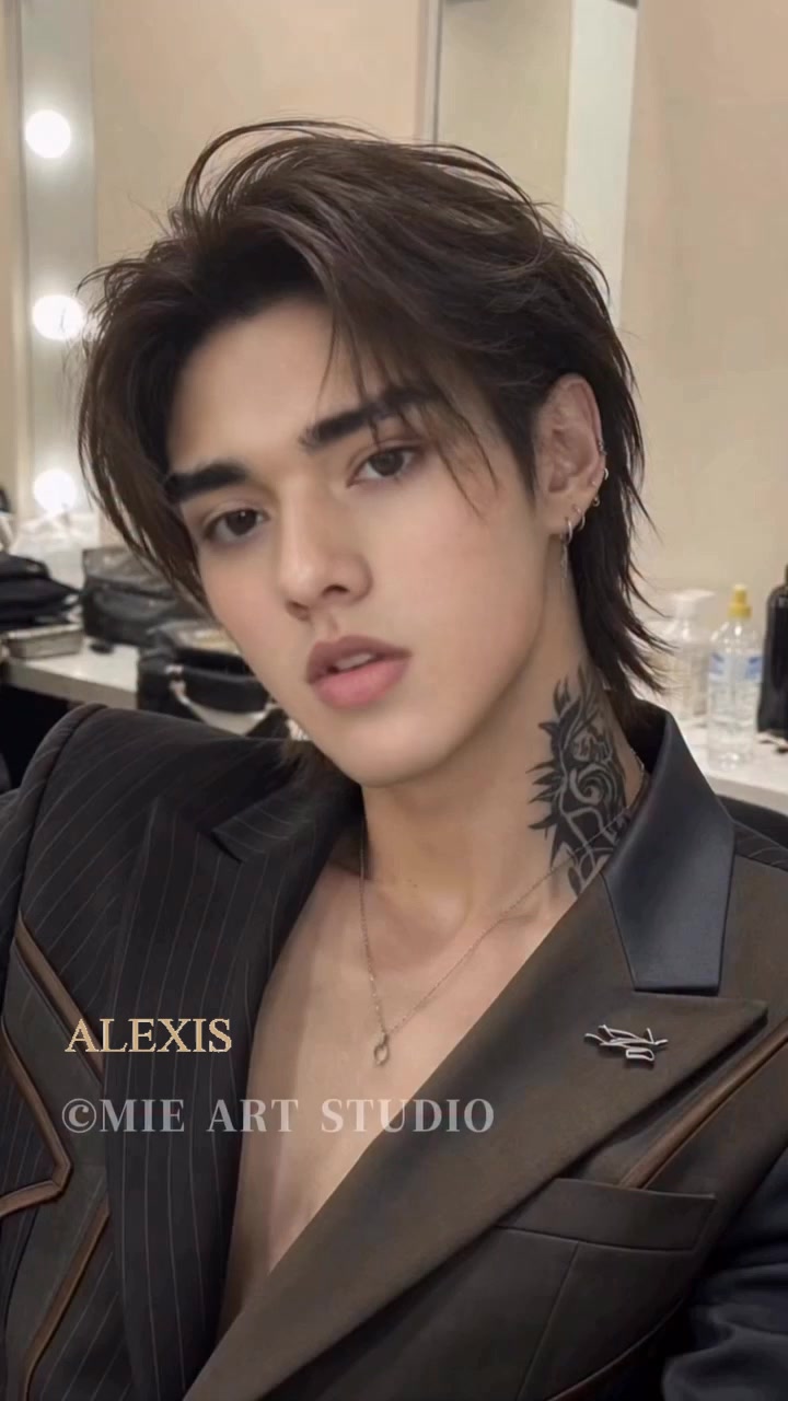 @☯️💜💜 ALEXIS 💜💜🫰🇰🇷