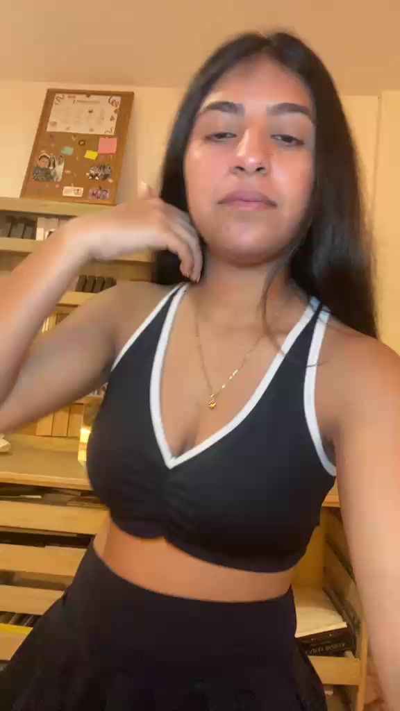 @Adriana🪻