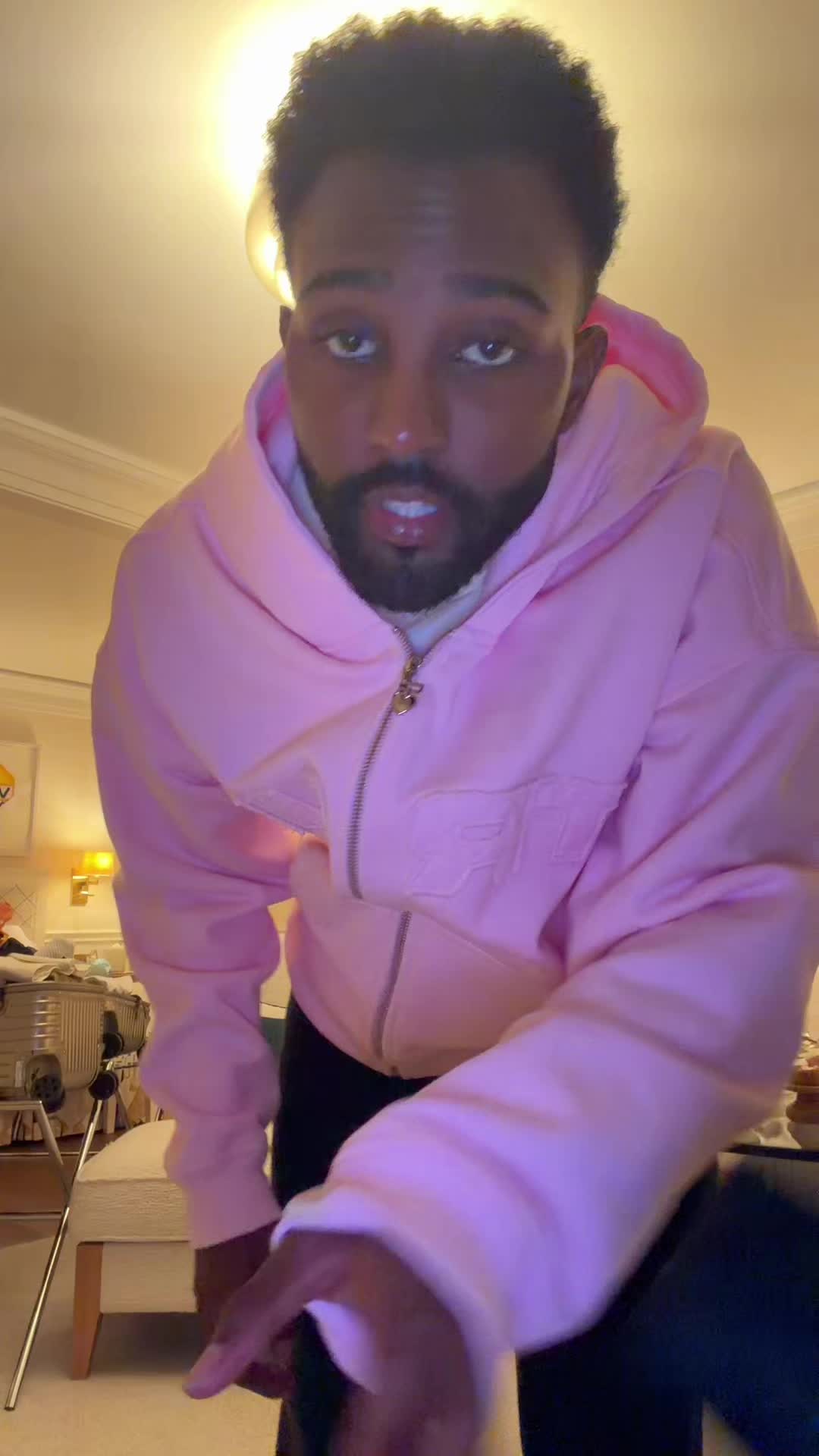 @Ro