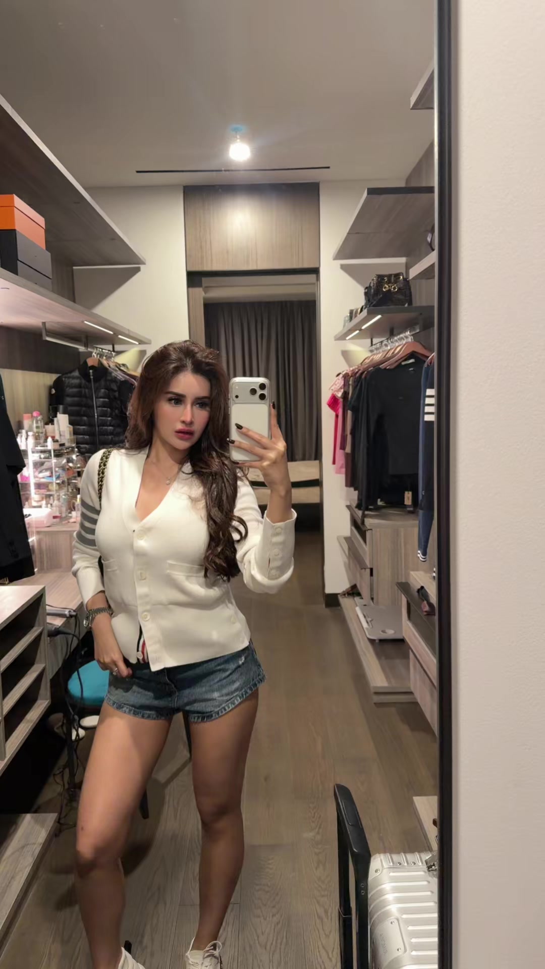 @lauraaas__