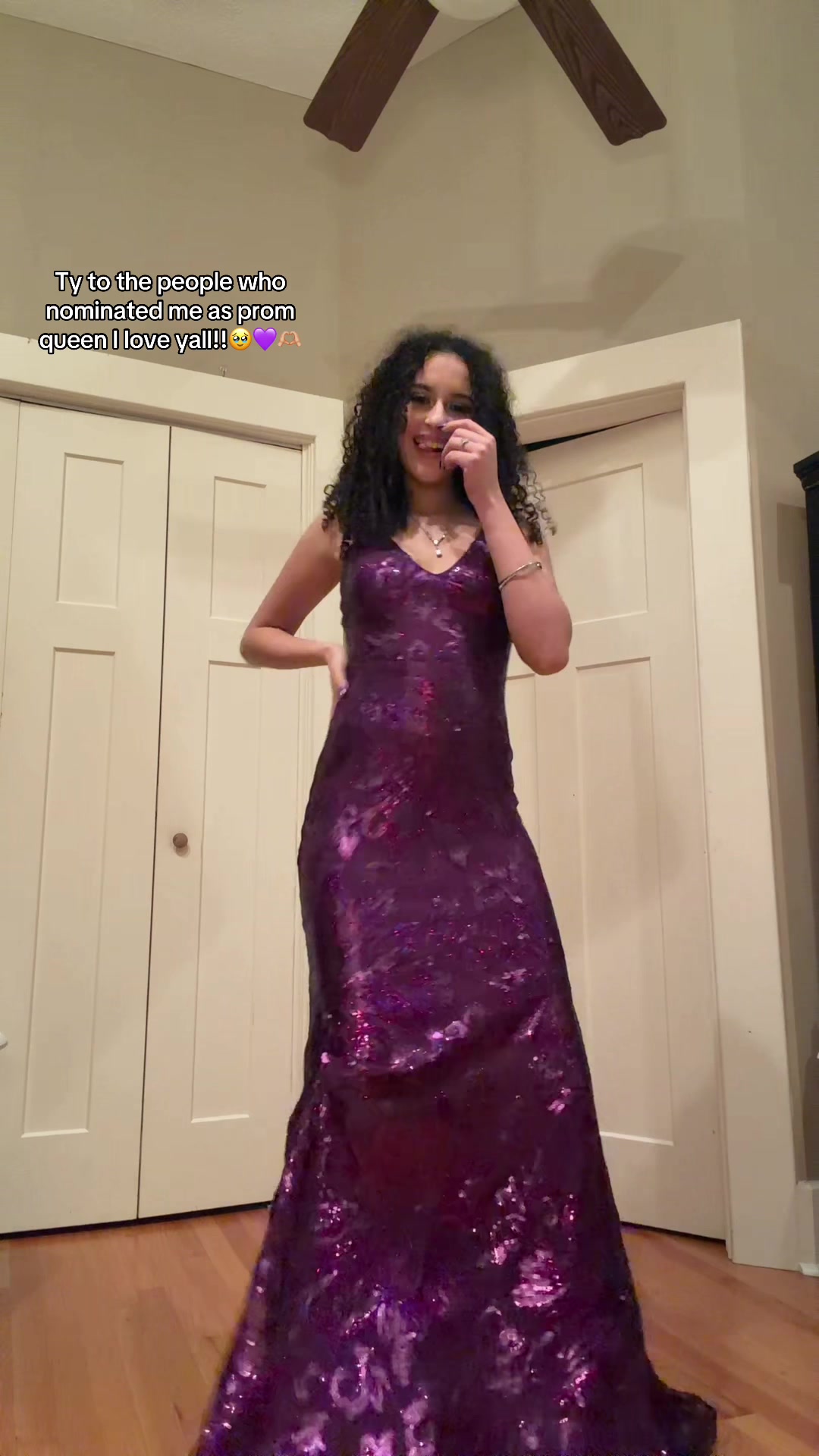 @kaylyn_goods.cos