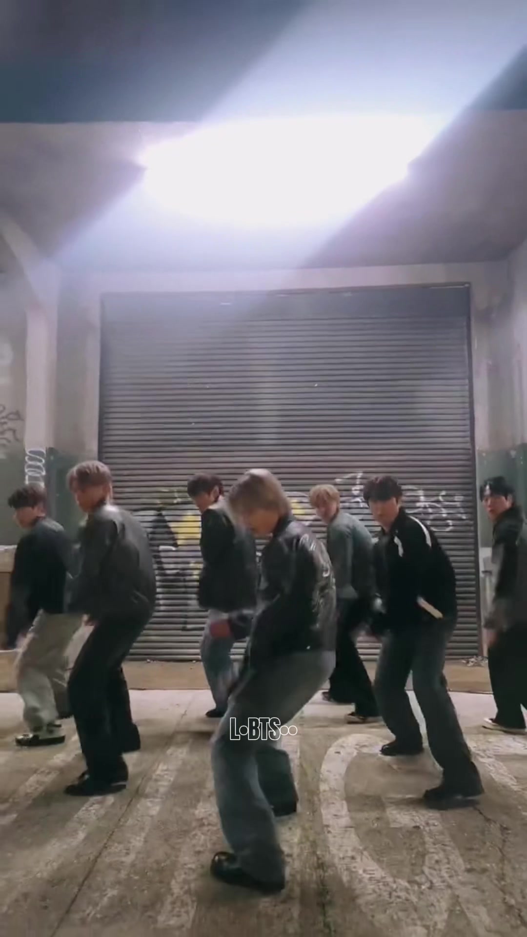 @L°BTS°°
