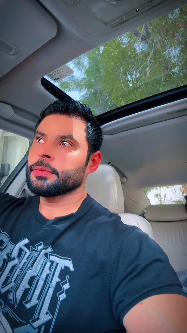 @Ⓜ️uJu.  💙 &reg;️روكي