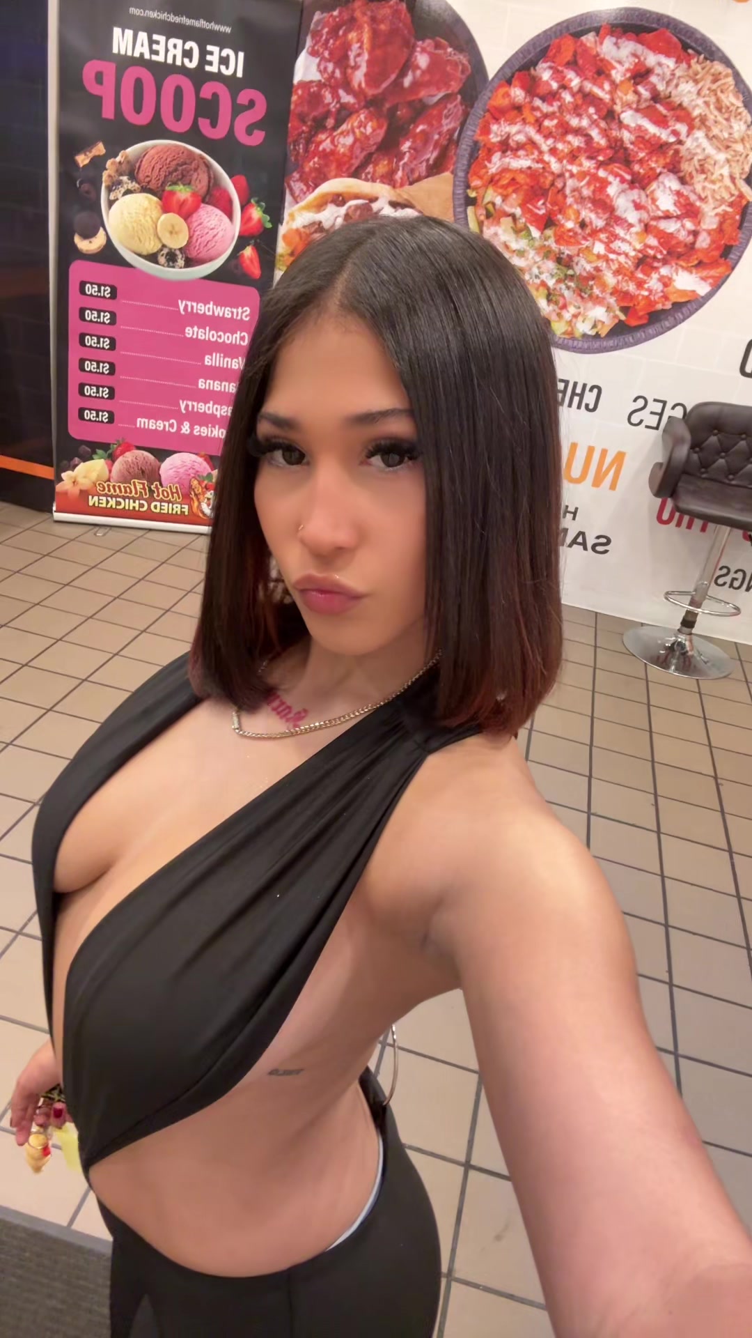 @Thayra 🐈&zwj;⬛🩵