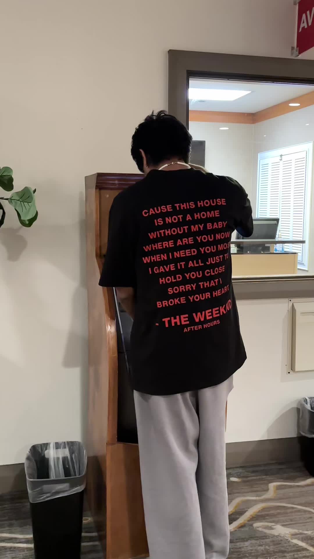 @LUVVOID