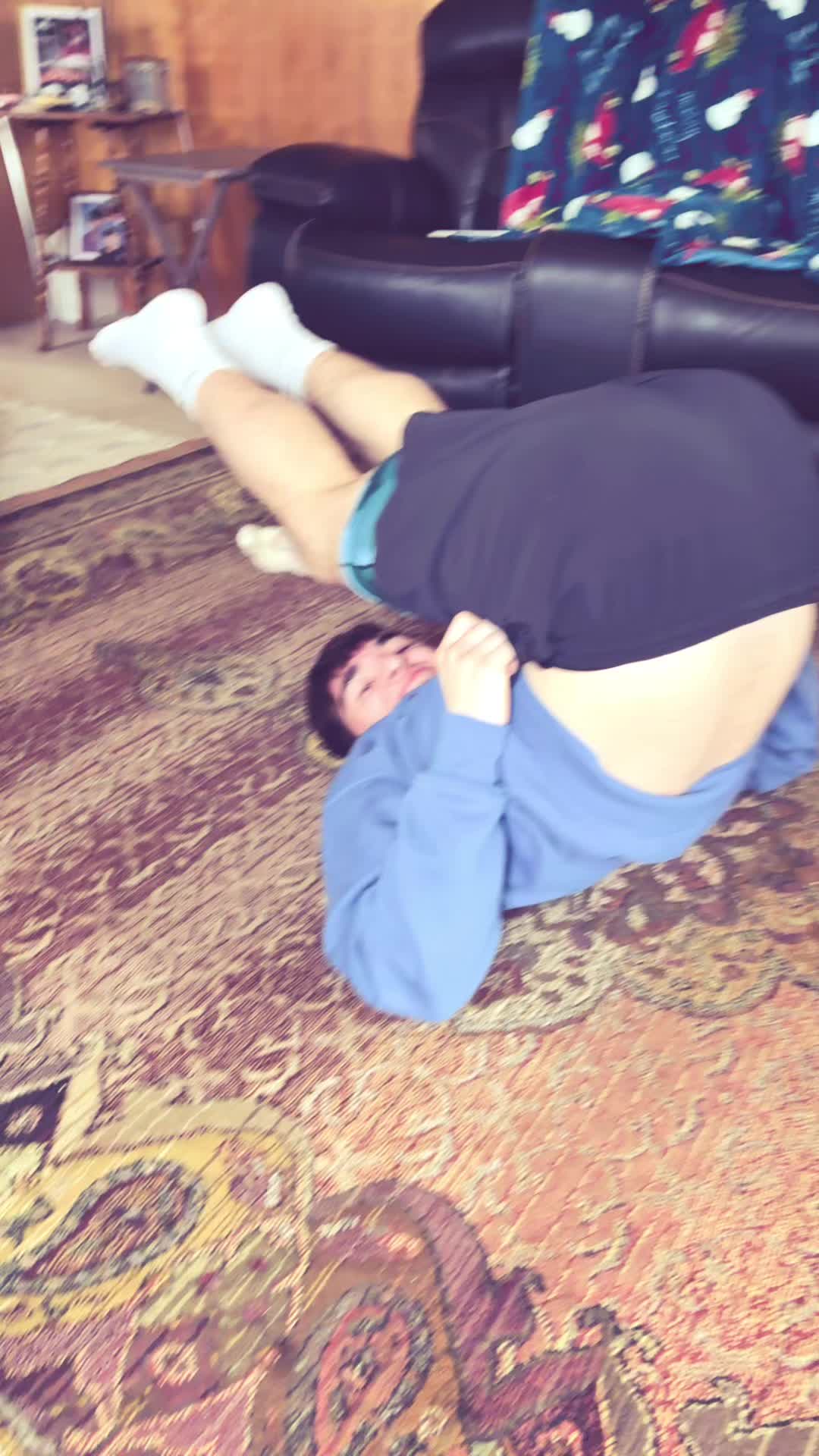 @larissa