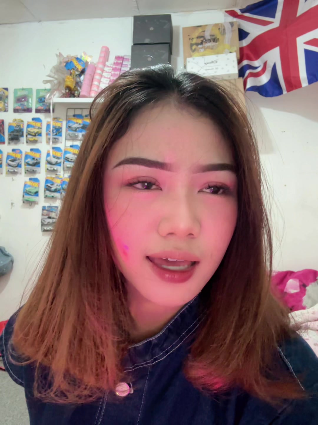 @𝐚𝐧𝐢𝐬