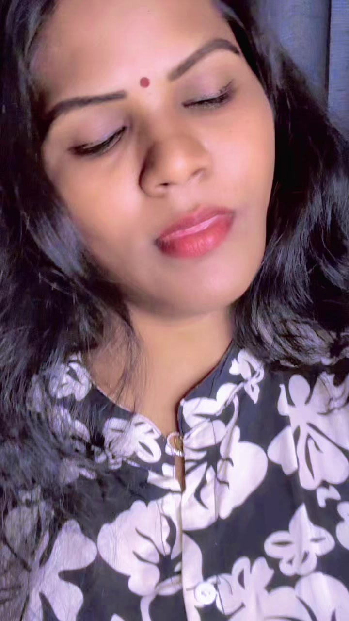 @GaYaThRI❤️ MaNiKAnDaN ❤️🇨🇦☃️