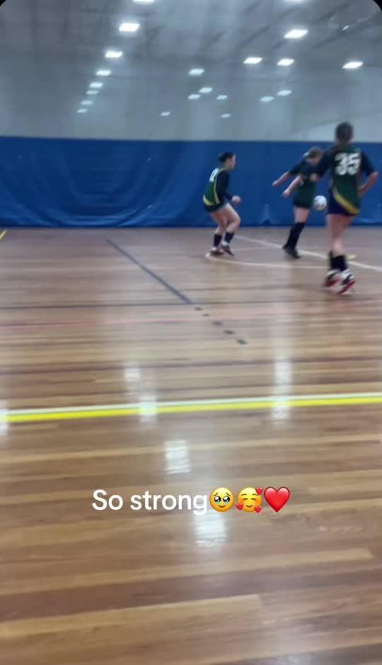 @zahira.thompsonfanpage 🤩