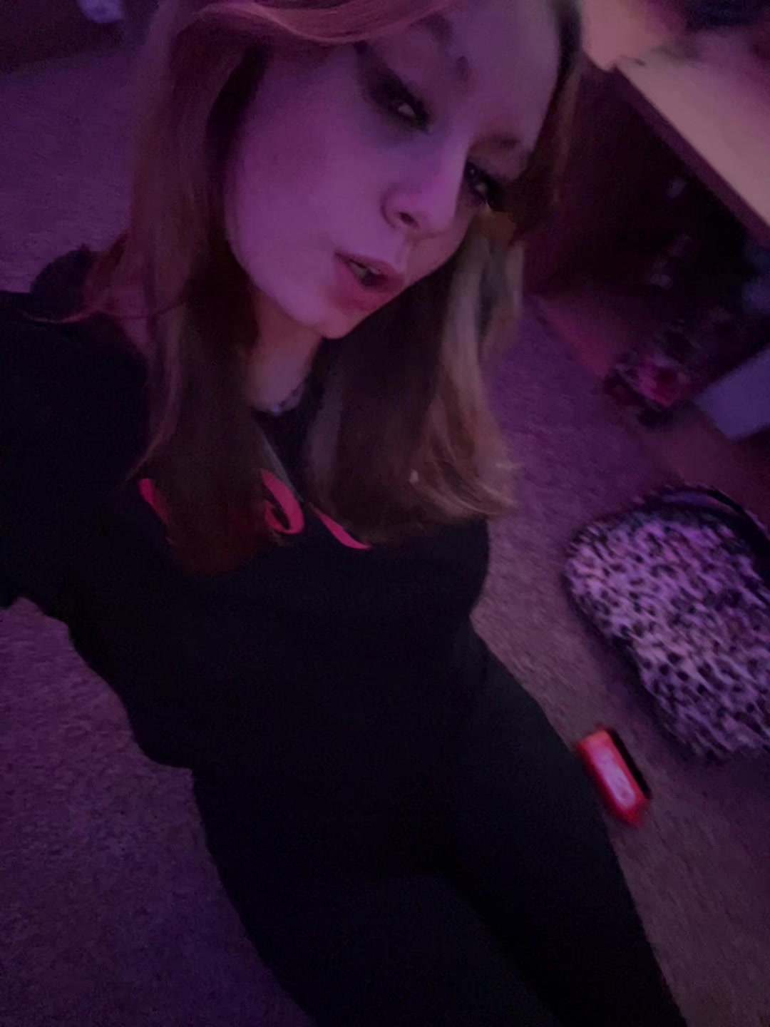 @๐ซ
