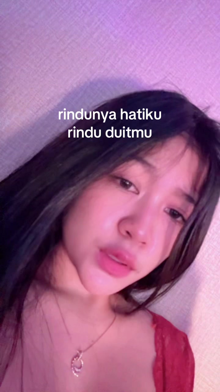 @lalapyuwiu