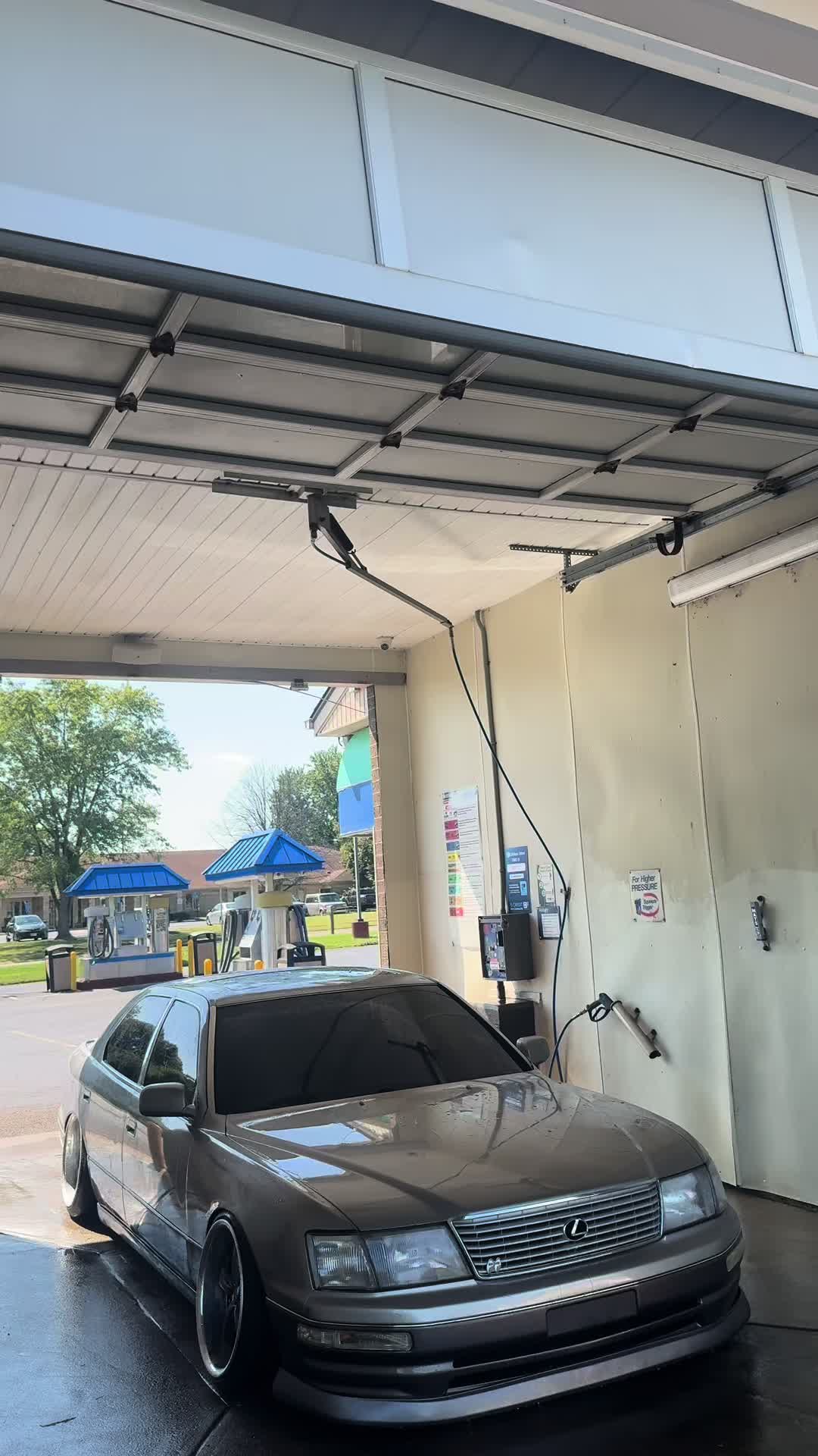 @1uz.ethan