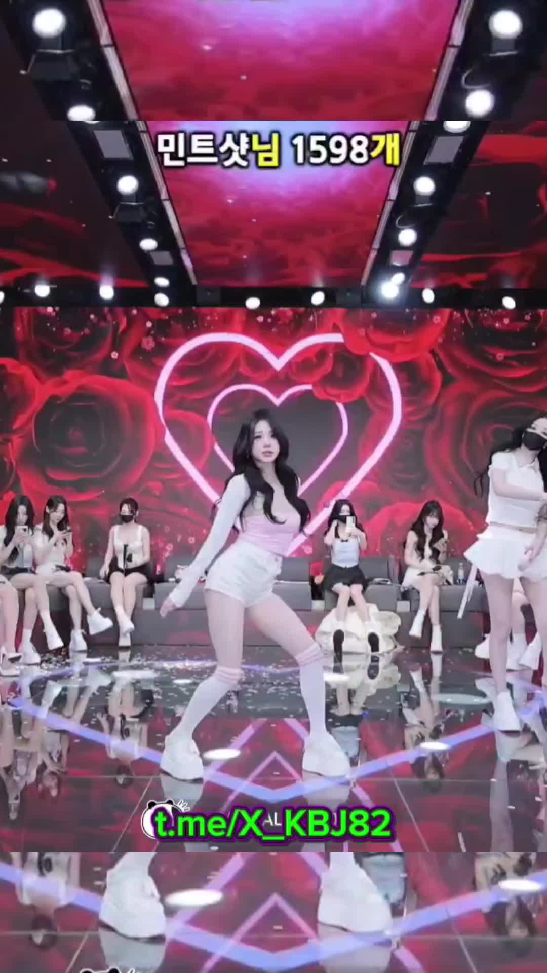 @X_KBJ82