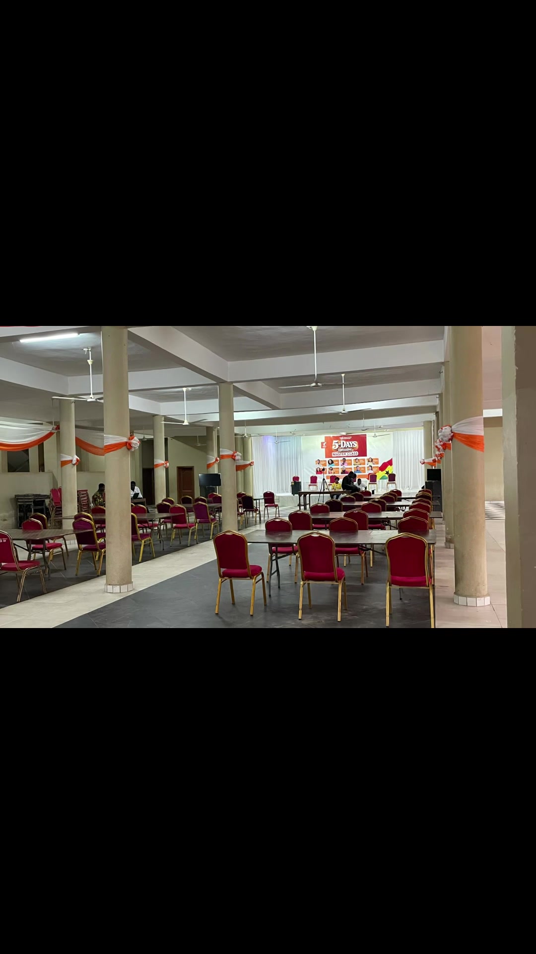 @Professor Kbaw fashion school