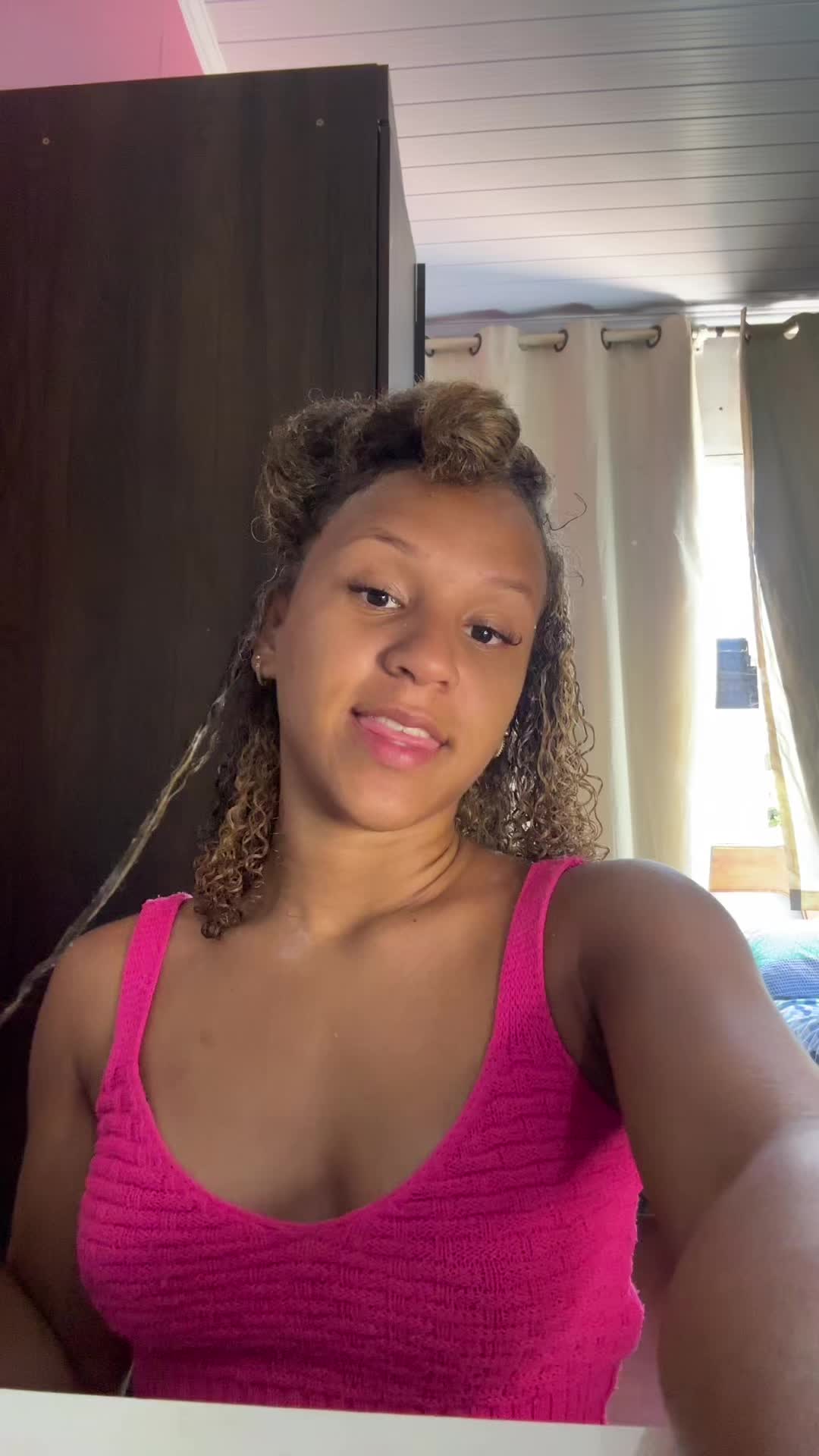 @Isadora🩷
