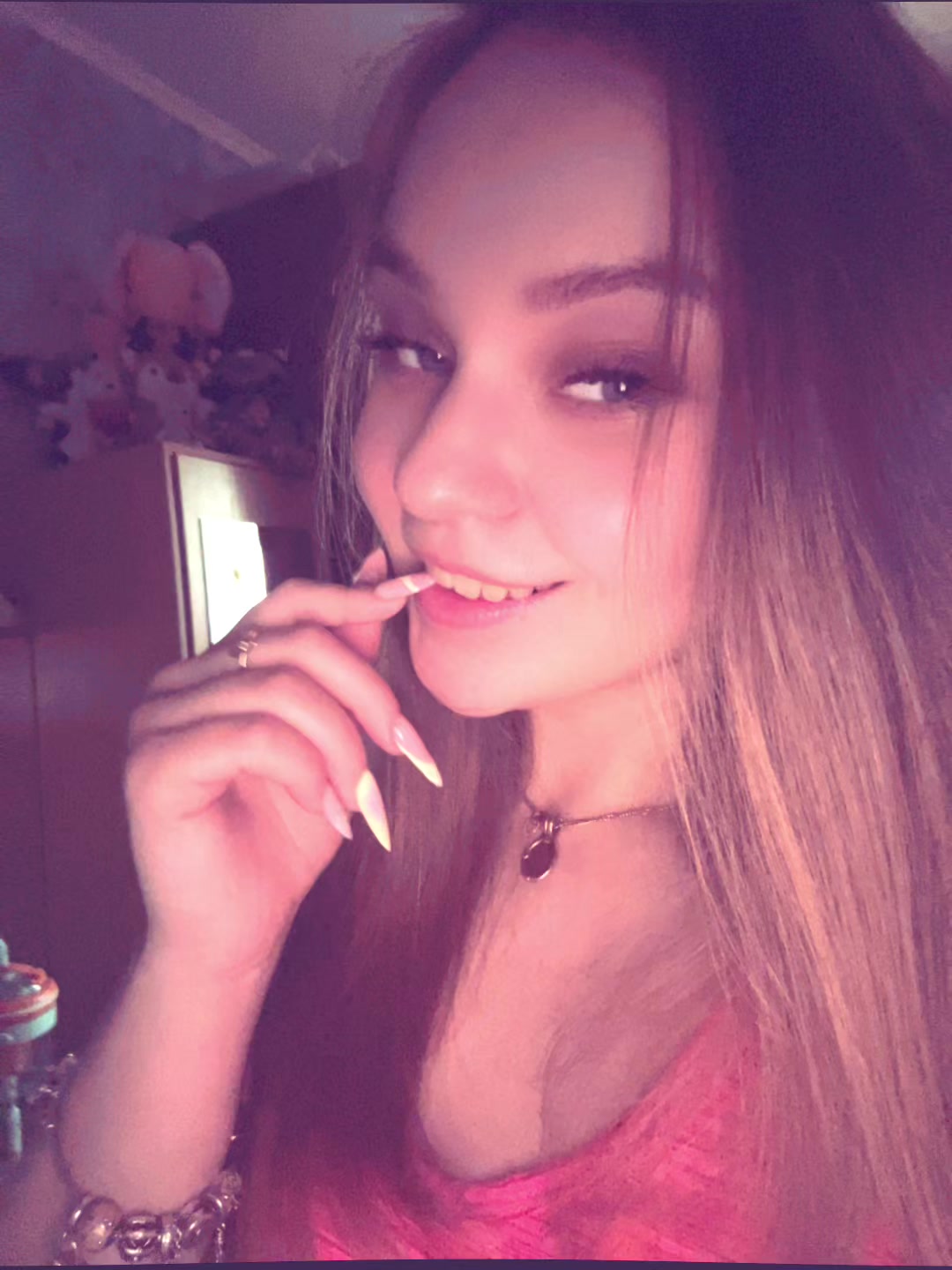 @Дашулик😋