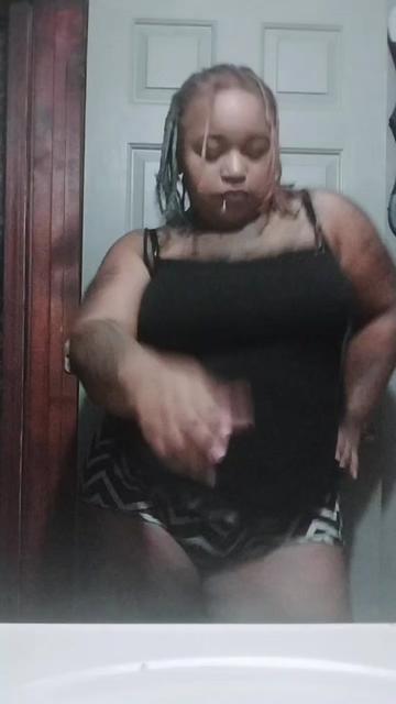 @Queenstrawberry27