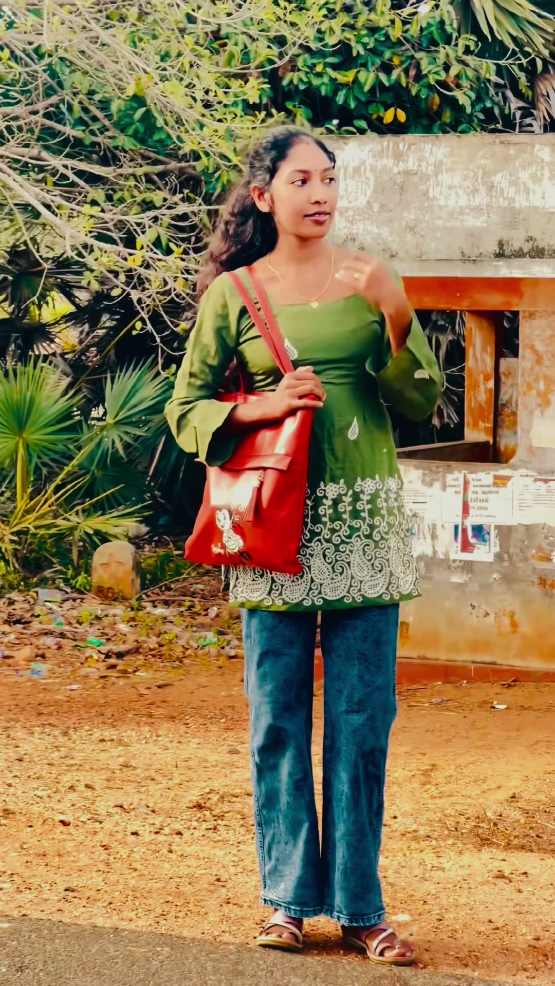 @Naveena_25