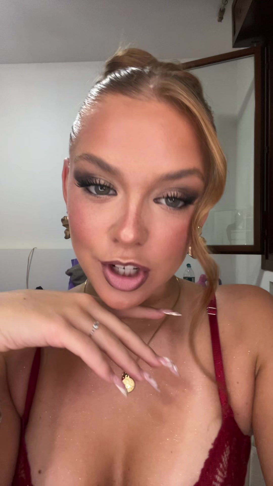 @lindavellani