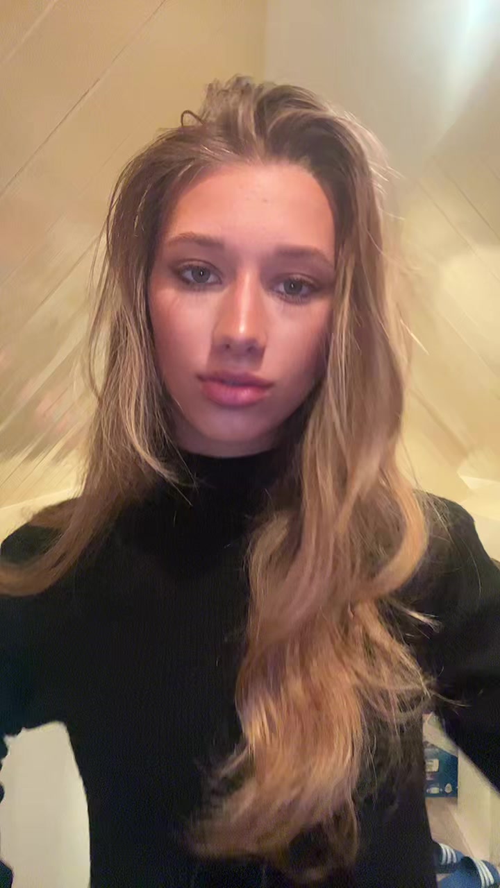 @🪩𝐀𝐧𝐧𝐞 𝐕𝐫𝐮𝐠𝐭🪩