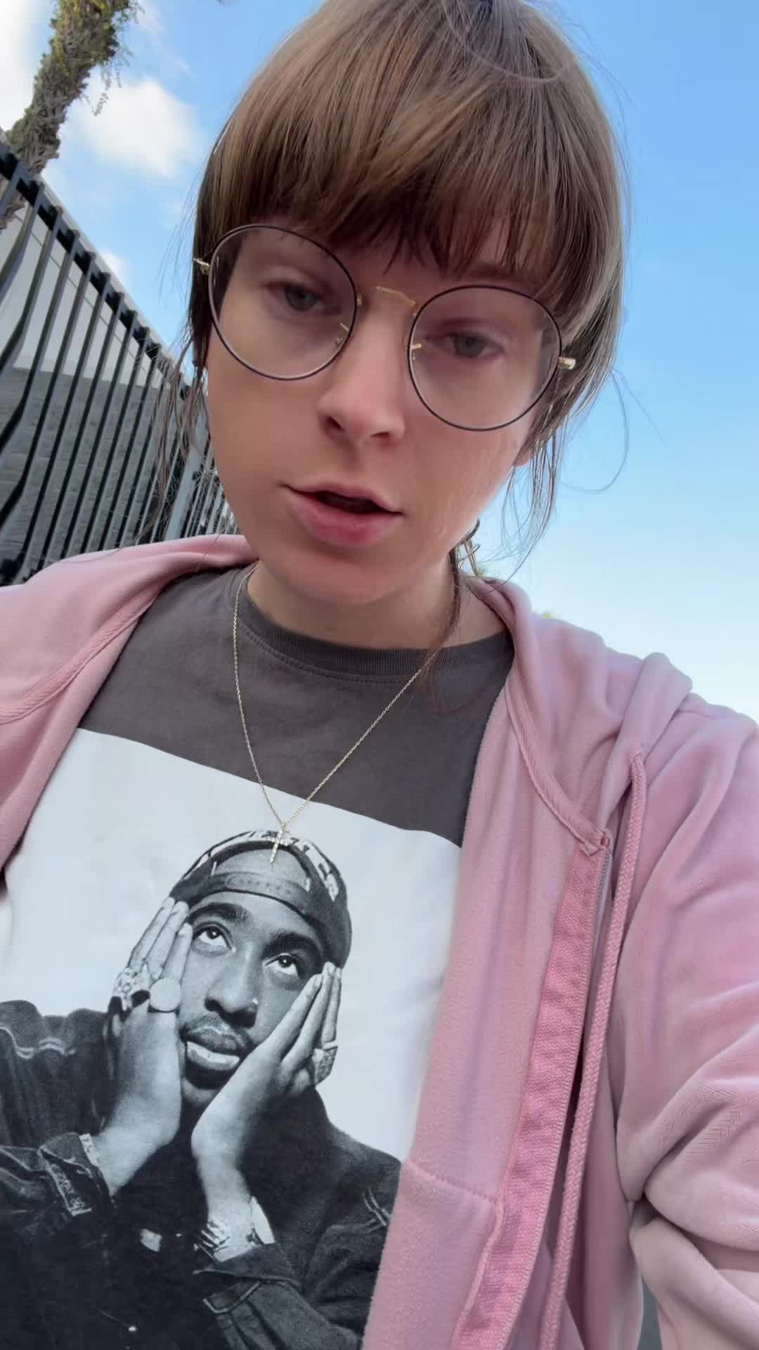 @LIZZZY