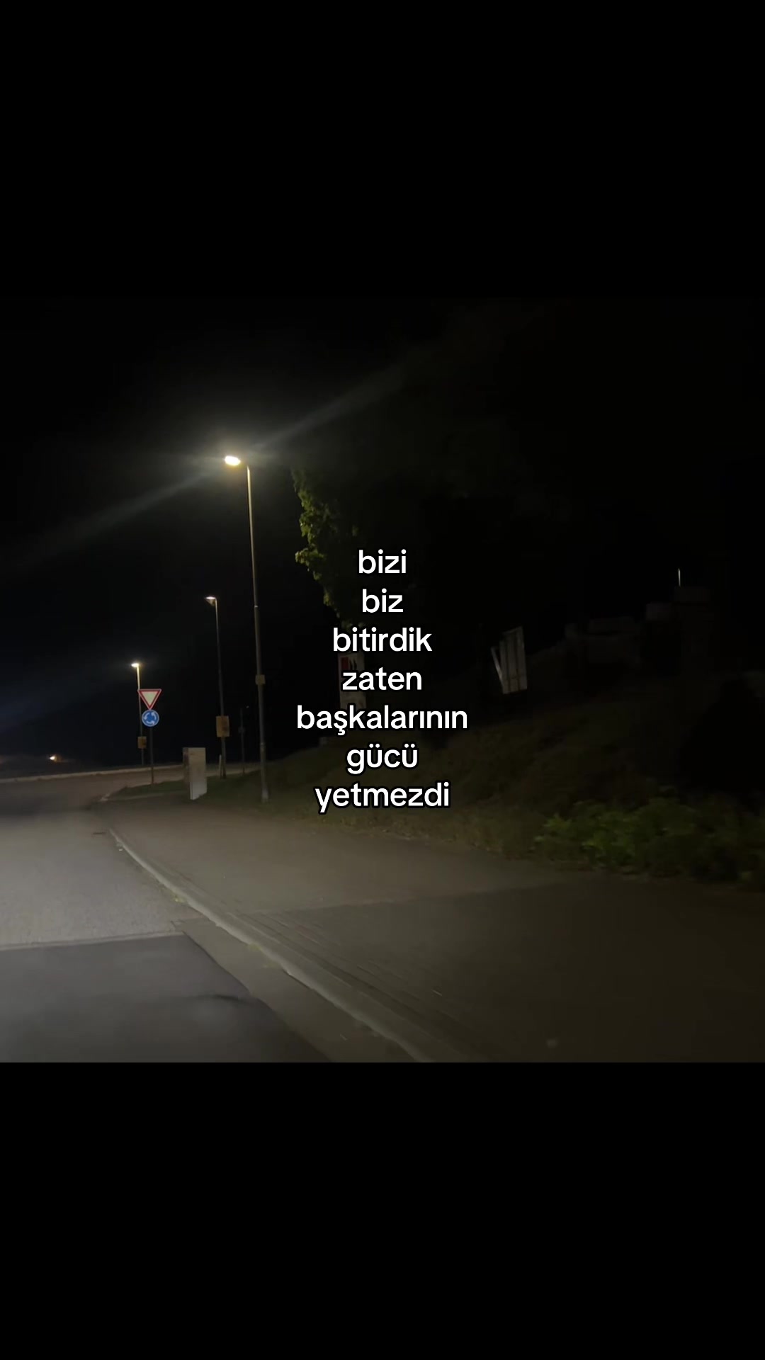 @ℰ.