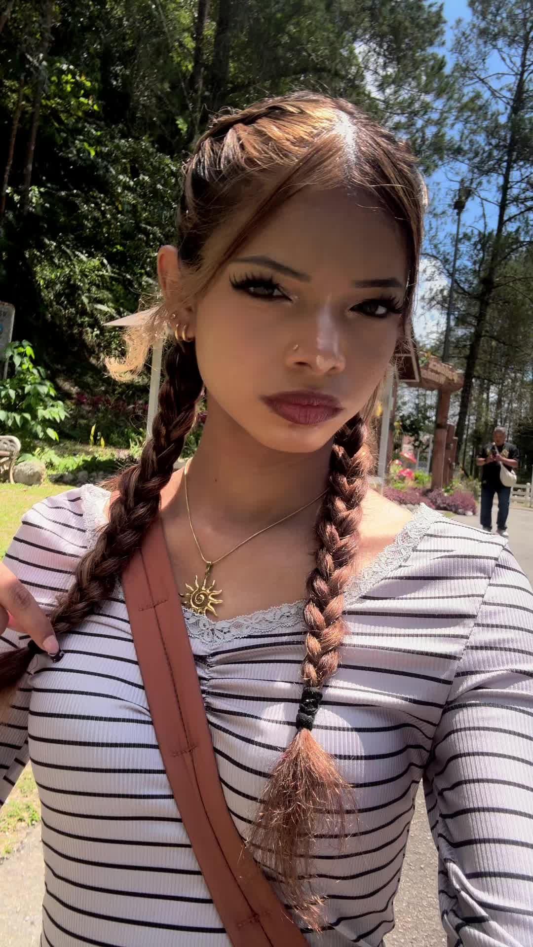 @ᥫ᭡.