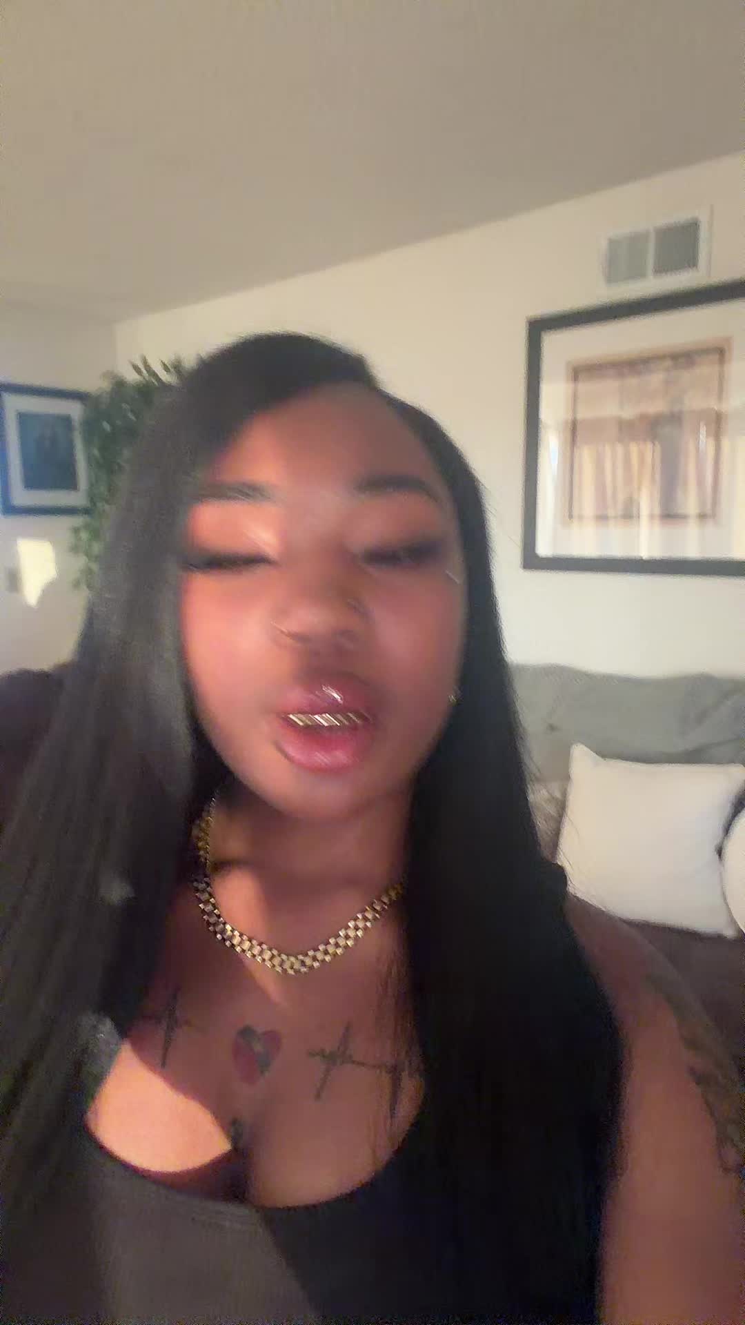 @PrettyTrapz 🦊